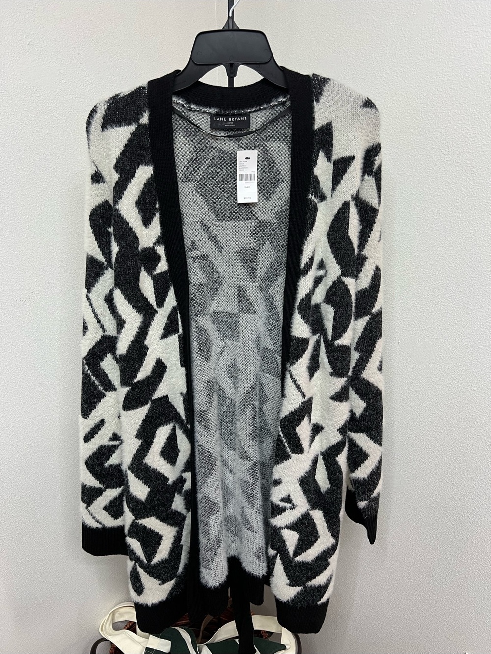 Lane Bryant Black & White Geometric Open Cardigan